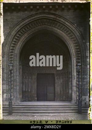Le Mans, Francia il cosiddetto portale per i piloti, Cattedrale di Saint-Julien , 1915 - Sarthe, Ille -et -Vilaine, Loiret - Auguste Léon - (settembre 20 - ottobre 2) Foto Stock