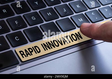 Didascalia concettuale innovazione rapida. Parola per caratteristica di un sito web che algoritmi di ricerca Foto Stock