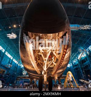 Space Shuttle 'Discovery' a Steven F. Udvar-Hazy Center of Smithsonian National Air and Space Museum, Chantilly, Virginia, USA Foto Stock