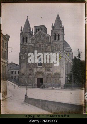 Angoulême, facciata Charente della Cattedrale di Saint-Pierre , 1916 - Province francesi - Jean Brunhes, Auguste Léon e Georges Chevalier - (aprile-luglio) Foto Stock