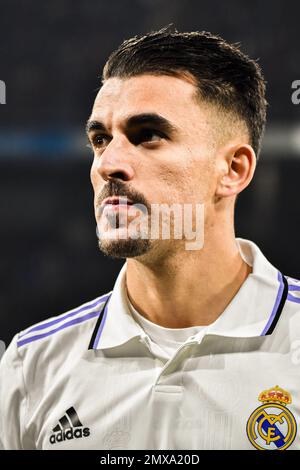 MADRID, SPAGNA - 2 FEBBRAIO: Dani Ceballos del Real Madrid CF Focus in attesa dell'inizio della partita tra Real Madrid CF e Valencia CF della Liga Santander il 2 febbraio 2022 a Santiago Bernabeu di Madrid, Spagna. (Foto di Samuel Carreño/ PX Images) Foto Stock