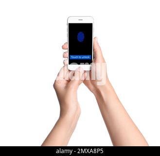 Donna con smartphone che scansiona le impronte digitali su sfondo bianco, primo piano. Identità digitale Foto Stock