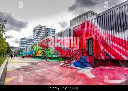 Mostra d'arte di Katharina Grosse IT WAS Nut US, Rieckhallen, Hamburger Bahnhof, Moabit, Mitte, Berlino, Germania Foto Stock