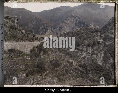 Reel, Alpes-Maritimes, France le Pont de la Menour e la cappella di Notre-Dame-de-la-Menour , 1912 - Alpes-Maritimes, Cap Martin - Auguste Léon - (Mars) Foto Stock