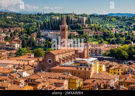 Basilica di Sant'Anastasia, ca. 1290, gotico italiano, Verona con centro storico medievale, gotico italiano, ca. 1290, Veneto, Italia, Verona, Veneto, Italia Foto Stock