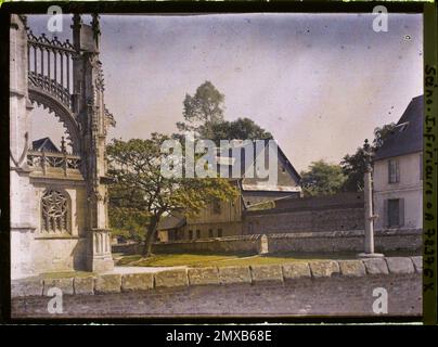 Arques-la-Bataille, Senna Marittima, Normandia, Francia Eglise Notre-Dame-de-l Assunzione , 1920 - Normandia - Auguste Léon Foto Stock