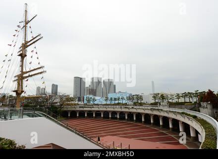 Molo Takeshiba simbolo montante a Tokyo, Giappone. Foto Stock