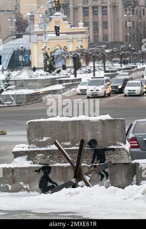 Creatività Banksy nel centro di Kyiv, Ucraina sul Maidan Foto Stock