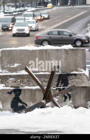 Creatività Banksy nel centro di Kyiv, Ucraina sul Maidan Foto Stock