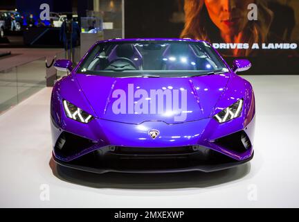 Bangkok, Thailandia - 7 dicembre 2022: Lamborghini Huracan EVO Spyder presentato al Motor Expo 2022 Foto Stock