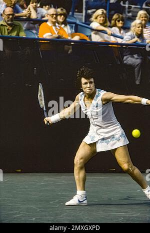 Billy Jean King (USA) in gara negli US Open Tennis 1982. Foto Stock