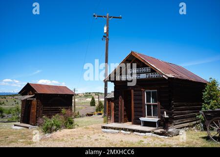 Butte, MT, USA - 30 giugno 2022: Al World Museum of Mining i turisti possono esplorare una miniera chiamata Orphan Girl, e una ricostruita Boomtown mineraria Foto Stock