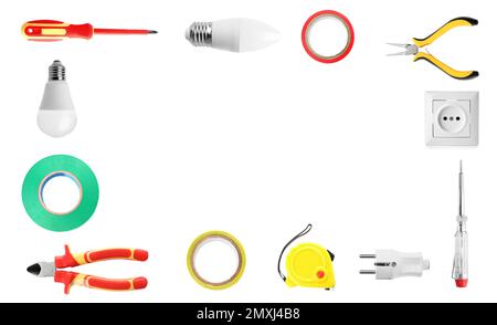 Telaio di diversi utensili e attrezzature per elettricisti su sfondo bianco Foto Stock