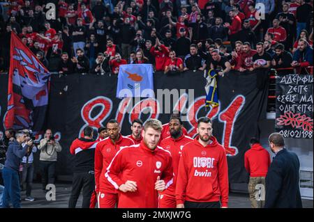 Pireo, Grecia. 03rd Feb, 2023. Olympiacos Piraeus giocatori durante l'Eurolega, turno 23, partita tra Olympiacos Piraeus e Anadolu Efes allo Stadio della Pace e dell'amicizia il 3 febbraio 2023, ad Atene, in Grecia. Credit: Independent Photo Agency/Alamy Live News Foto Stock