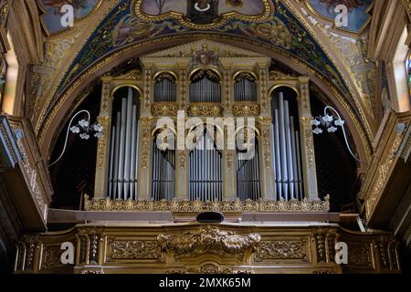 Il loft d'organo della Collegiata Parrocchiale del naufragio di San Paolo - Valletta, Malta Foto Stock