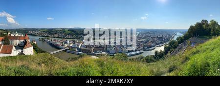 Da teste Oberhaus, Passau Panorama, Oberhaus, Passau, Baviera, Germania, Europa Foto Stock