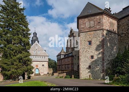 Chiesa del Castello, castello principale con il castello, ex castello, successivamente rinascimentale Castello di Eisenbach, Lauterbach, Assia, Germania, Europa Foto Stock