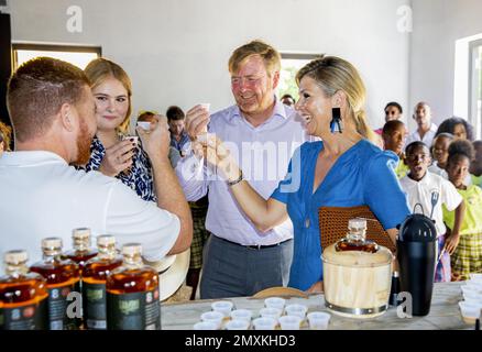 WILLEMSTAD - Re Willem-Alexander, Regina Maxima e Principessa Amalia visitano Hofi Mango. ANP POOL WESLEY DE WIT olanda fuori - belgio fuori Foto Stock