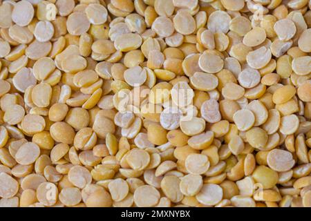 Una vista dall'alto texture sfondo pieno di piselli piccione chiamato anche Toor dal Foto Stock