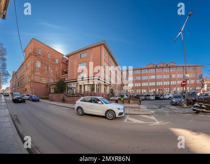 Saluzzo, Piemonte, Italia - 3 febbraio 2023: Saluzzo ASL Cuneo 1 Ospedale civile in Via Spielberg Foto Stock