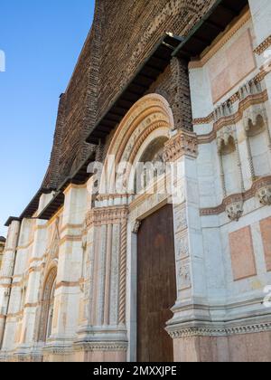 La facciata incompiuta della Basilica di San Petronio, Bologne Foto Stock