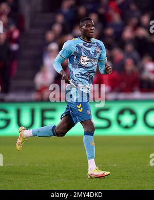 Paul Onuachu di Southampton durante la partita della Premier League al GTECH Community Stadium, Londra. Data immagine: Sabato 4 febbraio 2023. Foto Stock