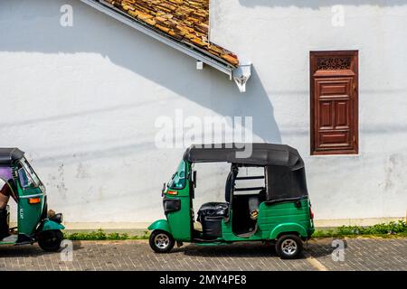 La città murata con il suo forte olandese, bastioni e bastioni. Galle, Sri Lanka Foto Stock