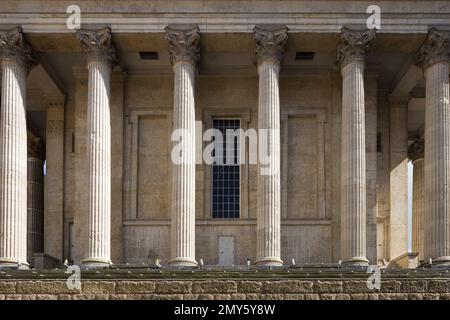 Birmingham Town Hall, Regno Unito, un tempio neoclassico di Corinto, progettato da Joseph Hansom e Edward Welch, 1832-34. Foto Stock