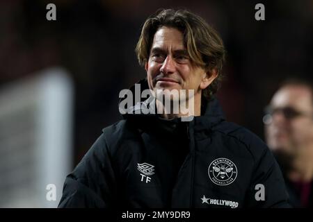 Thomas Frank, manager di Brentford, festeggia la vittoria durante la partita della Premier League tra Brentford e Southampton al GTECH Community Stadium di Brentford sabato 4th febbraio 2023. (Foto: Tom West | NOTIZIE MI) Credit: NOTIZIE MI & Sport /Alamy Live News Foto Stock