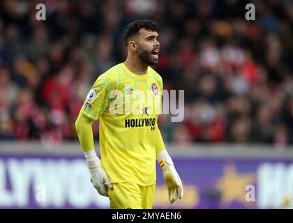 4th febbraio 2023; GTECH Community Stadium, Brentford, Londra, Inghilterra; Premier League Football, Brentford contro Southampton; portiere David Raya di Brentford Foto Stock