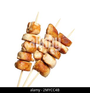 Deliziosi kebab di pollo shish su sfondo bianco Foto Stock