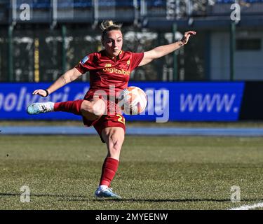 Seregno, Italia. 04th Feb, 2023. Ferruccio Stadium, 04.02.23 Giada Greggi (20 Roma) in occasione della Serie Un incontro tra Como Women e Roma allo Stadio Ferruccio di Seregno, Italia Soccer (Cristiano Mazzi/SPP) Credit: SPP Sport Press Photo. /Alamy Live News Foto Stock