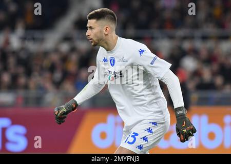 Roma, Italia. 04th Feb, 2023. Guglielmo Vicario di Empoli durante il calcio Serie A Match, Stadio Olimpico, AS Roma contro Empoli, 04th Febbraio 2023 Fotografo01 Credit: Independent Photo Agency/Alamy Live News Foto Stock