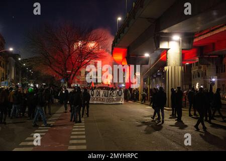 Roma, Italia. 04th Feb, 2023. Manifestazione a Roma organizzata da anarchici in solidarietà con l'anarchico Alfredo cospito (Foto di Matteo Nardone/Pacific Press/Sipa USA) Credit: Sipa USA/Alamy Live News Foto Stock