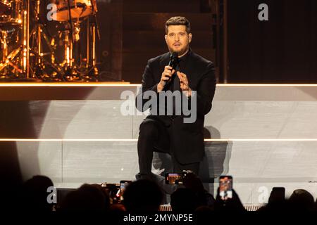 Milano, Italia. 05th Feb, 2023. Michael Bublé visto esibirsi dal vivo nel concerto al Mediolanum Forum di Milano, (Photo by Mairo Cinquetti/SOPA Images/Sipa USA) Credit: Sipa USA/Alamy Live News Foto Stock