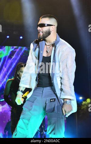 Leon, Messico. 04 Feb 2023. Il cantante colombiano Manuel Turizo, nominato dai Grammy, ha suonato sul palco del Teatro del Pueblo durante la Feria de Leon 2023. Credit: JUANJO Valdez / JVMODEL Credit: JVMODEL/Alamy Live News Foto Stock
