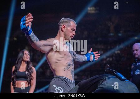 4 febbraio 2023, Los Angeles, CA, Los Angeles, CA, USA: LOS ANGELES, CA - 4 FEBBRAIO: Brennan Ward si prepara a combattere Sabah Hamasi nella loro battaglia di pesi Welterweight durante l'evento Bellator 290 al Forum del 4 febbraio 2023 a Los Angeles, CA, USA. (Credit Image: © Matt Davies/PX Imagens via ZUMA Press Wire) SOLO PER USO EDITORIALE! Non per USO commerciale! Foto Stock