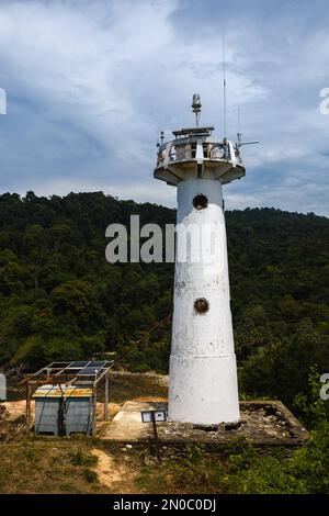 Faro al Parco Nazionale di Mu Koh Lanta a Krabi, Thailandia Foto Stock