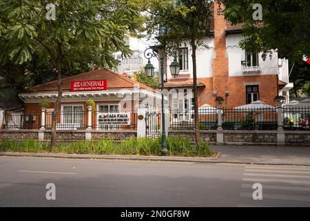 Hanoi, Vietnam, gennaio 2023. Vista esterna della Casa Italia, l'edificio del centro di promozione country italiano nel centro della città Foto Stock