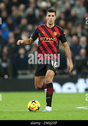 Londra, Regno Unito. 5th Feb, 2023. Rodri di Manchester City in azione durante la partita della Premier League al Tottenham Hotspur Stadium, Londra. Il credito dell'immagine dovrebbe essere: Kieran Cleeves/Sportimage Credit: Sportimage/Alamy Live News Credit: Sportimage/Alamy Live News Foto Stock