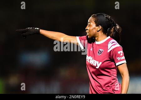 Londra, Regno Unito. 05th Feb, 2023. Dagenham, Inghilterra, 04 2023 febbraio: W26 gesti durante il gioco di Barclays fa Womens Super League tra West Ham United e Arsenal a Dagenham e Chigwell Construction Stadium.England di Redbridge. (K Hodgson/SPP) Credit: SPP Sport Press Photo. /Alamy Live News Foto Stock