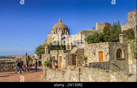 Monastero, Castello Aragonese Castello Aragonese, Ischia, Italia, Europa Foto Stock