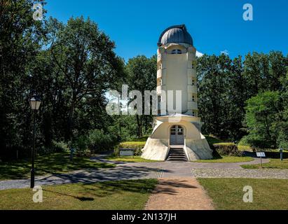 La Torre di Einstein nel Parco della Scienza nella capitale dello stato, Potsdam, Brandeburgo, Germania, Europa Foto Stock