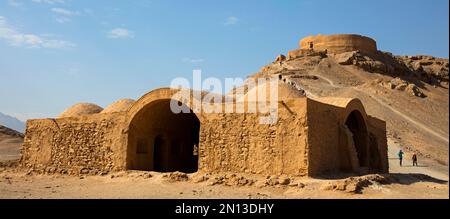 Sale funebri, Torri del silenzio, Culle dei morti degli Zoroastriani, Yasd, Yasd, Iran, Asia Foto Stock