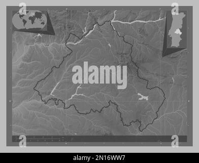 Portalegre, distretto del Portogallo. Mappa in scala di grigi con laghi e fiumi. Mappe delle posizioni ausiliarie degli angoli Foto Stock