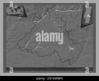 Portalegre, distretto del Portogallo. Mappa altimetrica bilivello con laghi e fiumi. Località e nomi delle principali città della regione. Pos. Ausiliario angolo Foto Stock