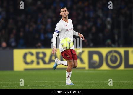 NAPOLI, ITALIA - GENNAIO 29: Lorenzo Pellegrini di AS Roma in azione durante la Serie A match tra SSC Napoli e AS Roma allo Stadio Diego Armando M. Foto Stock