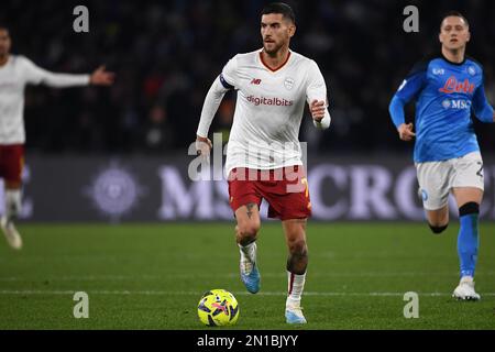 NAPOLI, ITALIA - GENNAIO 29: Lorenzo Pellegrini di AS Roma in azione durante la Serie A match tra SSC Napoli e AS Roma allo Stadio Diego Armando M. Foto Stock