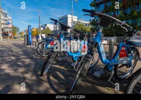 Trasporti pubblici, RegioRadStuttgart, S-Bahn, U-Bahn, pedelec, A Rotebühlplatz, Stoccarda, centro città, BadenWürttemberg, Germania meridionale, Europa Foto Stock