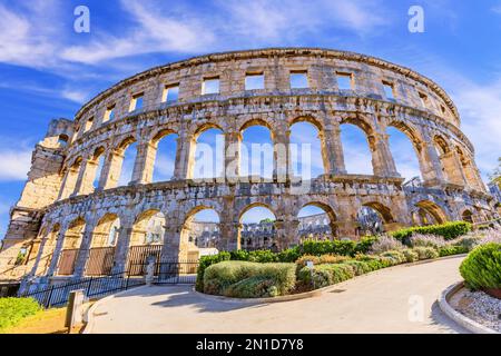 Pola, Croazia. Antiche rovine dell'Anfiteatro Romano, penisola istriana. Foto Stock